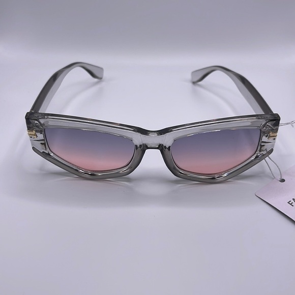𝅺chunky Transparent Grey Two Tone Lens Gold Accent Fashion Sunglasses - Picture 1 of 12